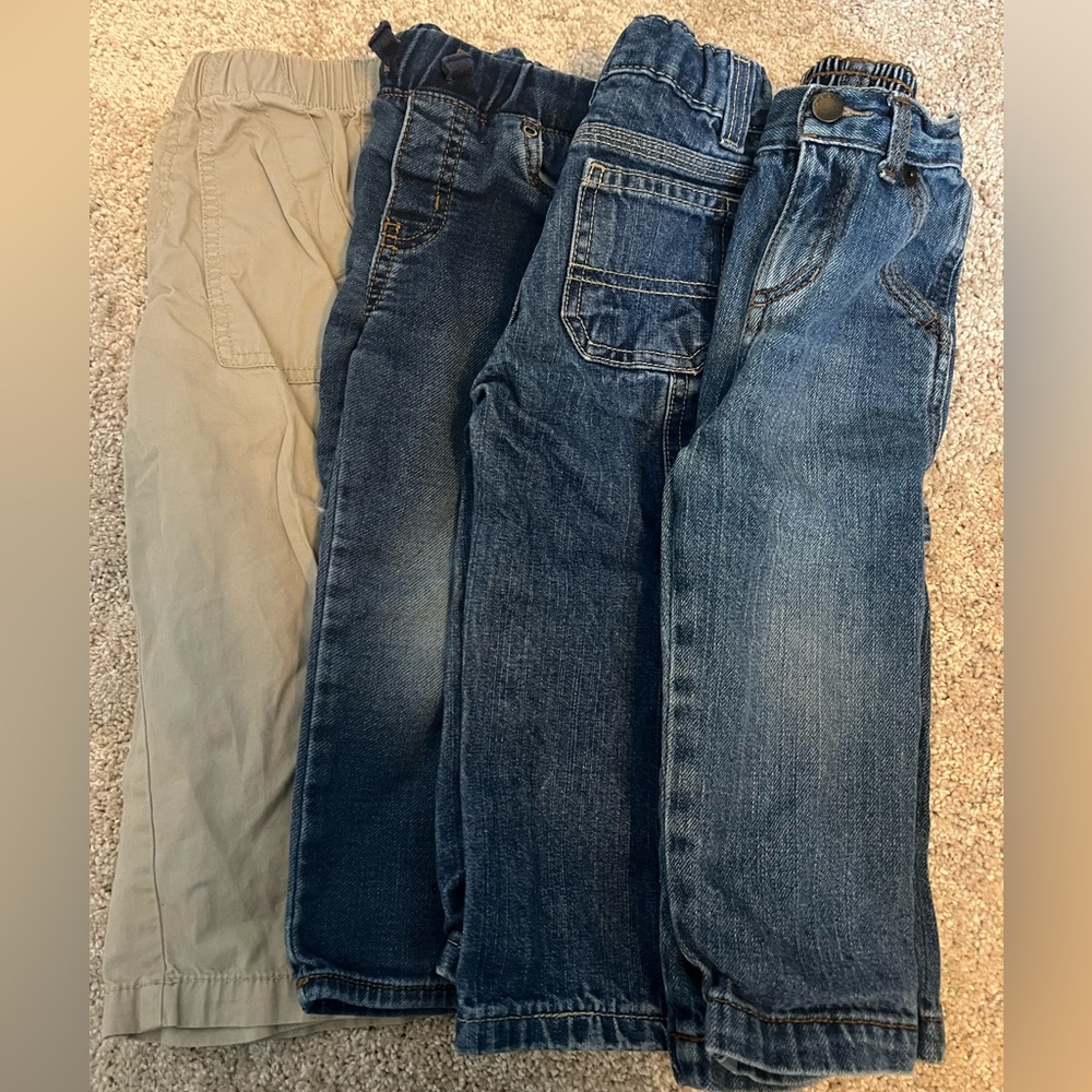 Bundle of pants (mixed brands see pictures)